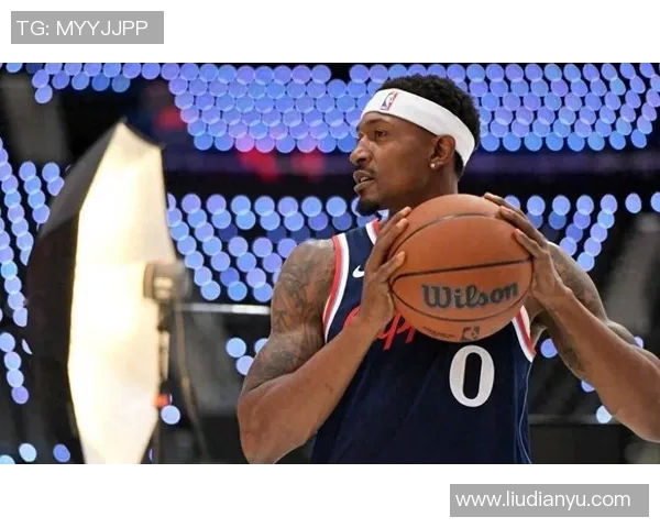 11月1日快船与勇士激战在即球迷期待精彩对决与巅峰对抗 11月1日快船与勇士激战在即球迷期待精彩对决与巅峰对抗